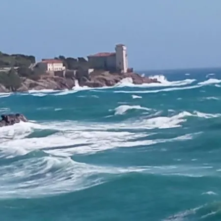 Ferienwohnung Casa In Piazza A Due Passi Dagli Imbarchi E Dal Centro Storico Livorno Exterior foto