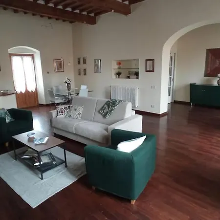 Ferienwohnung Casa In Piazza A Due Passi Dagli Imbarchi E Dal Centro Storico Livorno Exterior foto