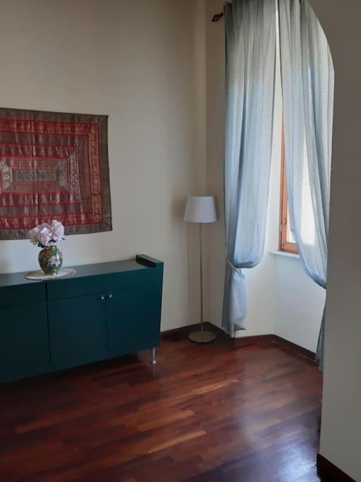 Casa In Piazza A Due Passi Dagli Imbarchi E Dal Centro Storico Appartement Livorno