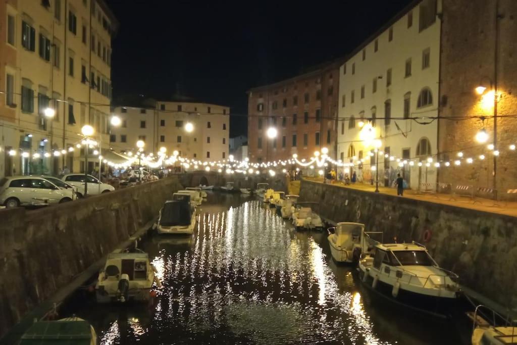 Apartment Casa In Piazza A Due Passi Dagli Imbarchi E Dal Centro Storico Livorno